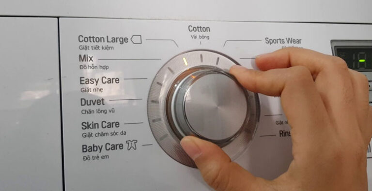 Kiểm tra công tắc cánh cửa 