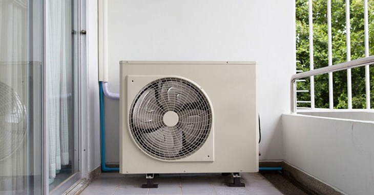 Cục nóng đặt sai vị trí là một trong những nguyên nhân khiến máy lạnh không chảy nước thải