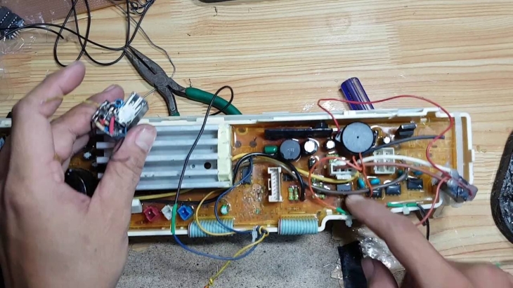 Bo mạch máy giặt là gì? Cấu tạo và nguyên lí hoạt động