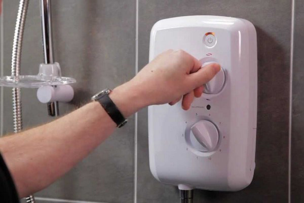Sử dụng máy nước nóng an toàn -  Bảo vệ bản thân và gia đình