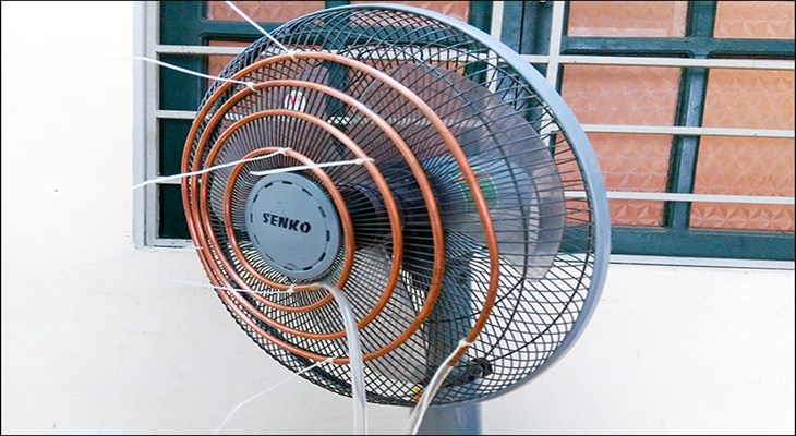 Quấn ống đồng thành các hình tròn lên cánh quạt