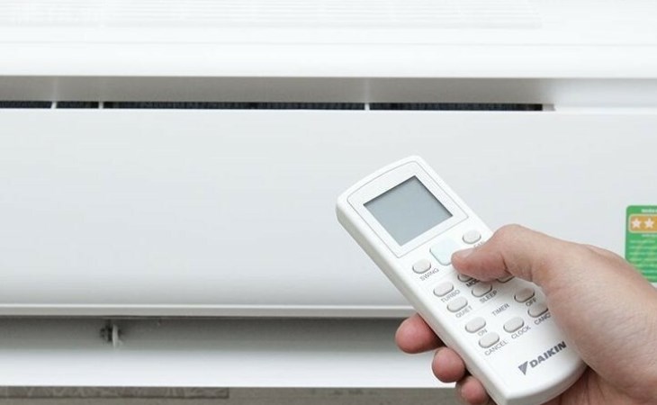 Nhấn nút MODE 1 lần để tắt chế độ hút ẩm