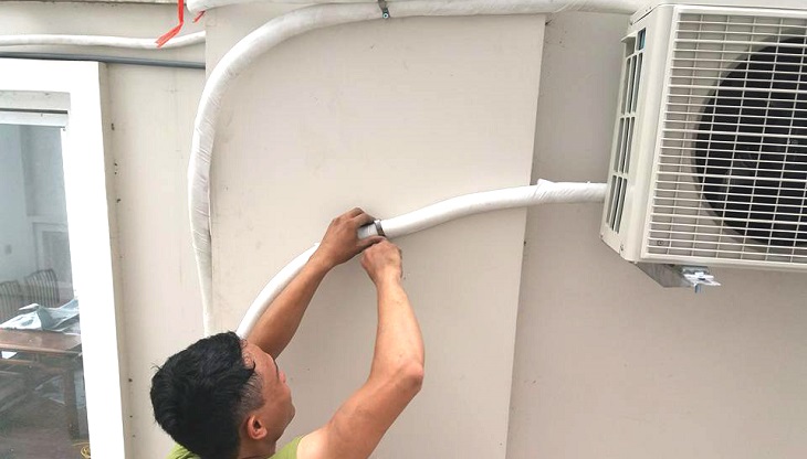 Cục nóng máy lạnh chảy nước - Có bình thường không?