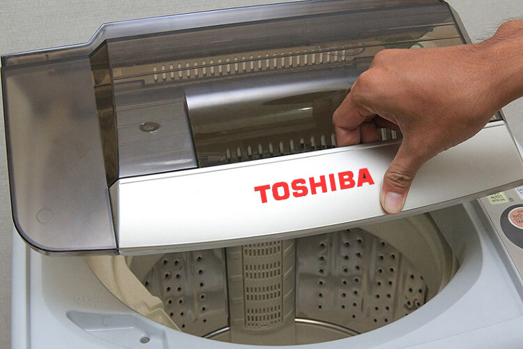 Đảm bảo cửa máy giặt Toshiba đã đóng kín để tránh lỗi E21