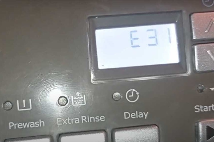 Lỗi E31 máy giặt Toshiba 