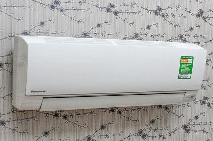 Điện áp đầu vào máy lạnh Panasonic yếu hoặc không ổn định gây lỗi