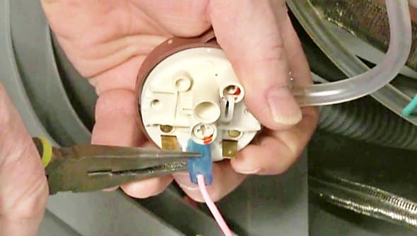 Cảm biến mực nước máy giặt