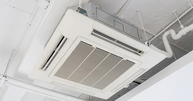 Máy lạnh âm trần chảy nước - Nguyên nhân và cách xử lý