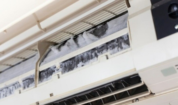 Sửa Máy Lạnh Bị Đóng Băng