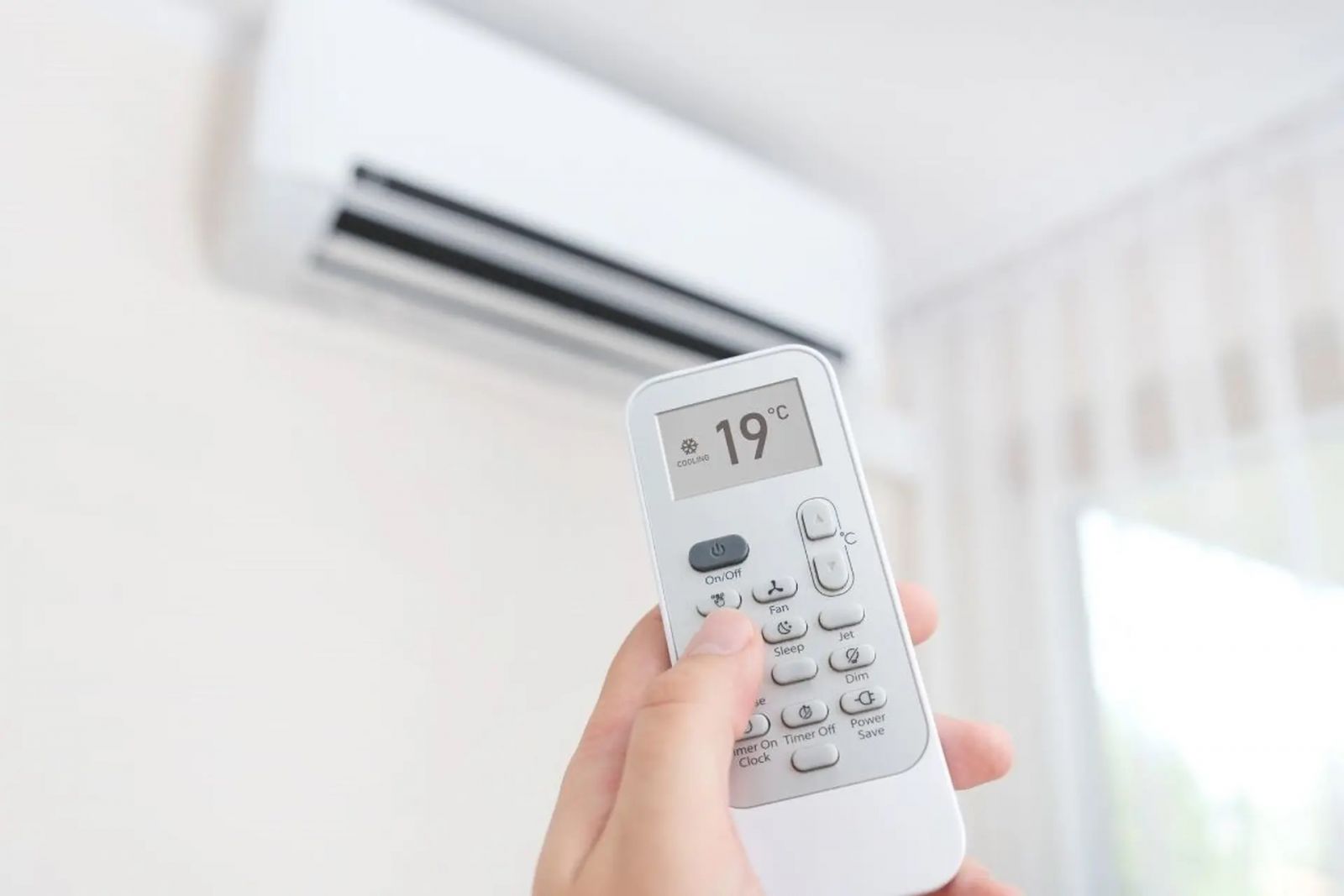 Máy lạnh không nhận Remote - Nguyên nhân, cách khắc phục hiệu quả