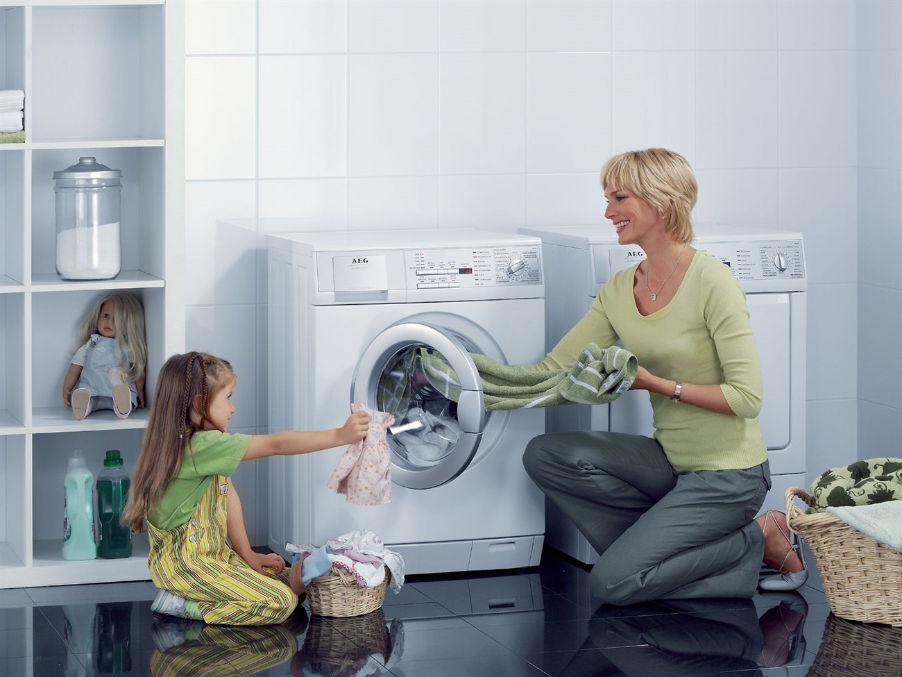 Kiểm tra trước và cho vừa đủ lượng quần áo vào máy
