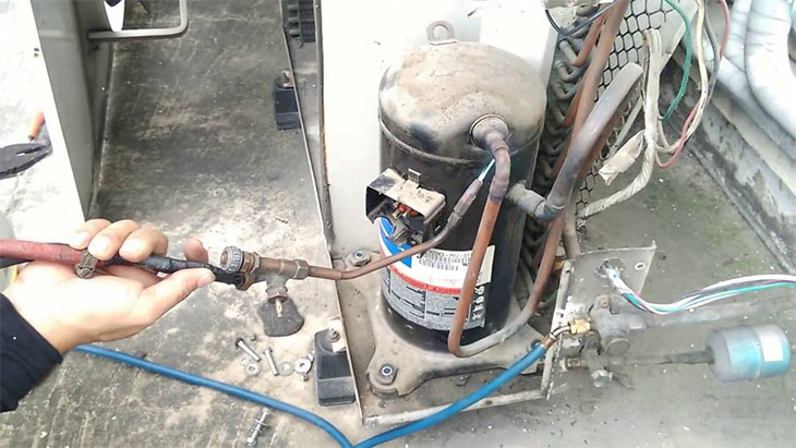 sửa máy lạnh kêu to