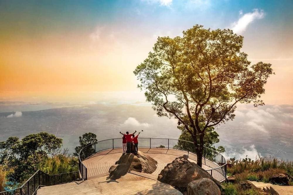 Núi Bà Đen Tây Ninh 