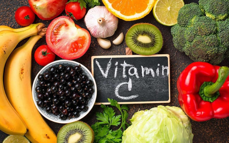 Vitamin C giúp cơ thể tăng đề kháng và làm đẹp da.