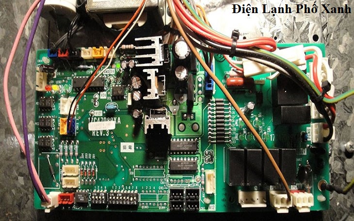 Sửa máy lạnh bị hỏng board mạch