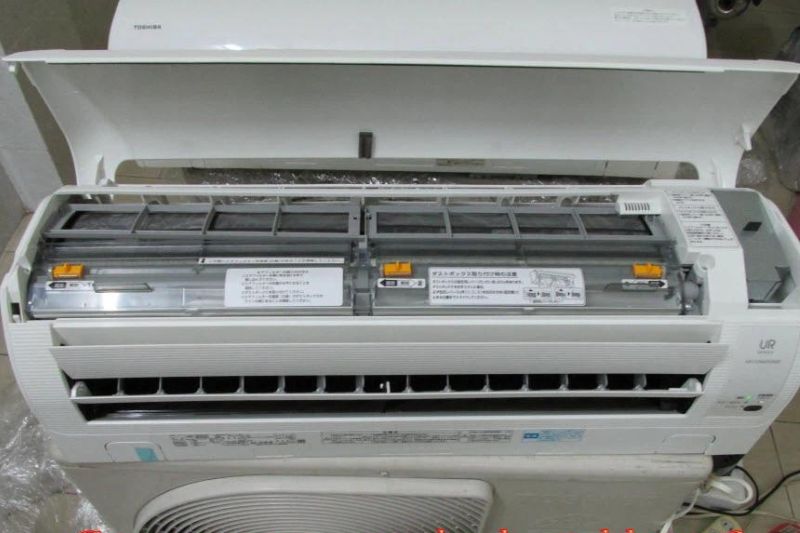 kiểm tra máy lạnh cũ