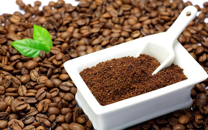 Vệ sinh lò vi sóng bằng cà phê