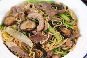 Cách làm mì xào tim heo đơn giản, thơm ngon
