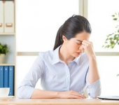 Bị viêm xoang có ngồi phòng máy lạnh được không? Cách sử dụng máy lạnh đối với người bị viêm xoang