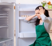 Tủ lạnh không lạnh nguyên nhân do đâu? Cách khắc phục