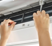 Cách phòng tránh bị 'móc túi' oan uổng từ thợ sửa máy lạnh