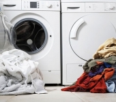 Giữ quần áo mới luôn hoàn hảo bằng các mẹo với máy giặt