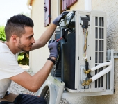 Sửa máy lạnh giá rẻ tại TP.HCM