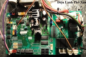 Sửa máy lạnh bị hỏng board mạch - Nguyên nhân, dấu hiệu và giải pháp hiệu quả