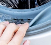 Vệ sinh gioăng cao su máy giặt Electrolux - Bí quyết giặt sạch, thơm tho, bền máy